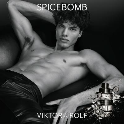 Viktor &amp; Rolf Spicebomb Eau de Toilette férfiaknak 50 ml