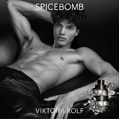 Viktor &amp; Rolf Spicebomb Eau de Toilette férfiaknak 90 ml