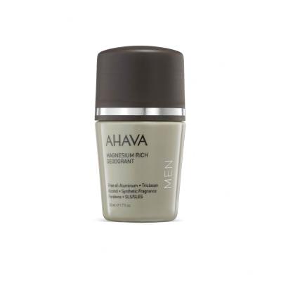 AHAVA Men Travel Kit Ajándékcsomagok Soothing After Shave Moisturizer borotválkozás utáni krém 50 ml + Exfoliating Cleansing Gel arclemosó gél 100 ml + Foam-Free Shaving Cream borotvakrém 100 ml + Magnesium Rich Deodorant dezodor 50 ml + kozmetikai táska