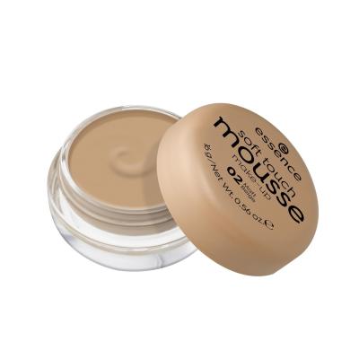 Essence Soft Touch Mousse Alapozó nőknek 16 g Változat 02 Matt Beige