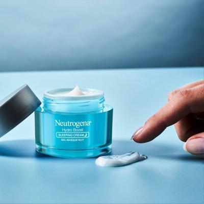 Neutrogena Hydro Boost Ajándékcsomagok Hydro Boost Water Gel nappali arcgél 50 ml + Hydro Boost Sleeping Cream éjszakai arckrém 50 ml