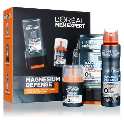 L&#039;Oréal Paris Men Expert Magnesium Defence Ajándékcsomagok Men Expert Magnesium Defence 24h Moisturizer nappali arckrém 50 ml + Men Expert Magnesium Defence dezodor 150 ml + Men Expert Magnesium Defence Shower Gel tusfürdő 300 ml