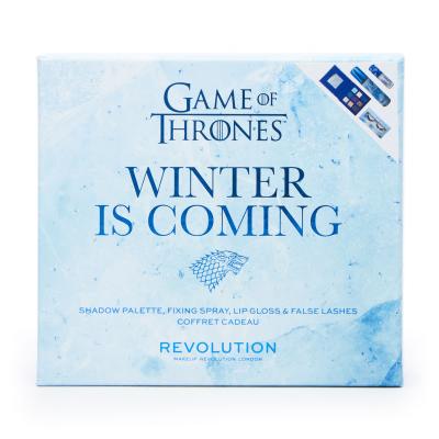 Makeup Revolution London X Game Of Thrones Ajándékcsomagok Game Of Thrones szemhéjfesték paletta 7,2 g + Game Of Thrones sminkfixáló spray 100 ml + Game Of Thrones műszempilla 1 pár + Game Of Thrones Shimmer Bomb Lip Gloss 5 ml Winter Is Coming szájfény