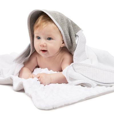 Canpol babies Cuddle And Dry Robe Soft Towel Bunny Fürdőszobai kiegészítő gyermekeknek 1 db