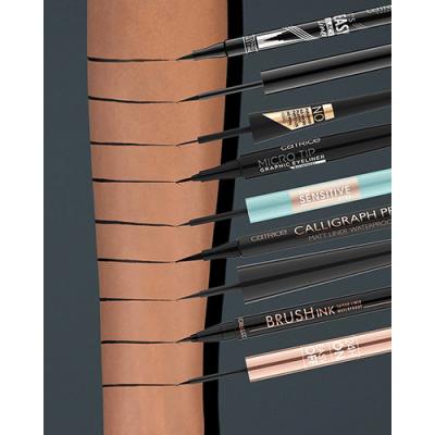 Catrice 24H Brush Liner Longlasting Szemhéjtus nőknek 3 ml Változat 010 Ultra Black