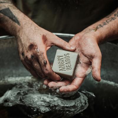 Angry Beards H-Calibre Soap Dirty Sanchez Szilárd szappan férfiaknak 100 g