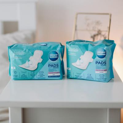 Canpol babies Breathable &amp; Discreet Night Postpartum Pads With Wings Szülés utáni betét nőknek 8 db