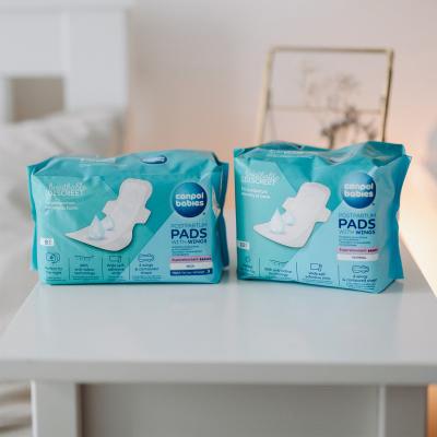 Canpol babies Breathable &amp; Discreet Day Postpartum Pads With Wings Szülés utáni betét nőknek 10 db