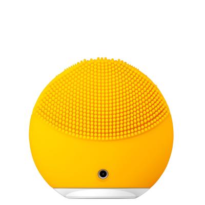 Foreo LUNA™ Mini 2 T-Sonic Facial Cleansing Device Tisztítókefe nőknek 1 db Változat Sunflower Yellow