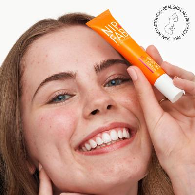 NIP+FAB Illuminate Vitamin C Fix Eye Cream 10% Szemkörnyékápoló krém nőknek 15 ml