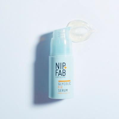 NIP+FAB Exfoliate Glycolic Fix Serum Arcszérum nőknek 30 ml