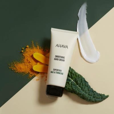 AHAVA Superfood Kale &amp; Turmeric Smoothing Hand Cream Kézkrém nőknek 100 ml