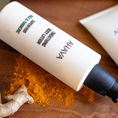 AHAVA Superfood Kale &amp; Turmeric Smoothing Body Lotion Testápoló tej nőknek 250 ml