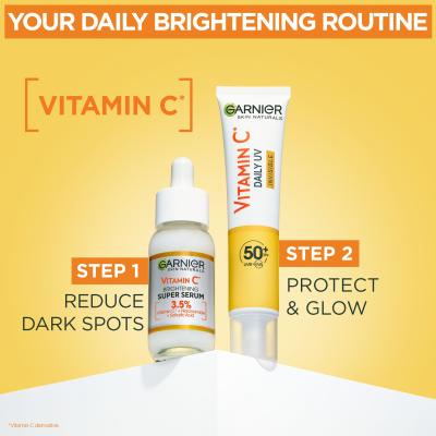 Garnier Skin Naturals Vitamin C Ajándékcsomagok Skin Naturals Vitamin C Brightening Super Serum nappali arcszérum 30 ml + fluid Skin Naturals Vitamin C Daily UV Invisible SPF50 nappali fluid arcra 40 ml