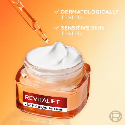 L&#039;Oréal Paris Revitalift Vitamin C Brightening Cream Nappali arckrém nőknek 50 ml