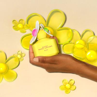 Marc Jacobs Daisy Glow Eau de Toilette nőknek 50 ml