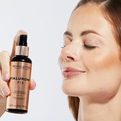 Makeup Revolution London Hyaluronic Fix Sminkfixáló nőknek 100 ml