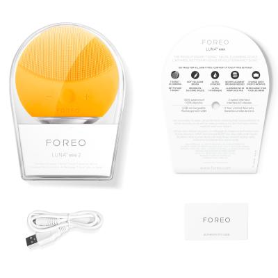 Foreo LUNA™ Mini 2 T-Sonic Facial Cleansing Device Tisztítókefe nőknek 1 db Változat Sunflower Yellow